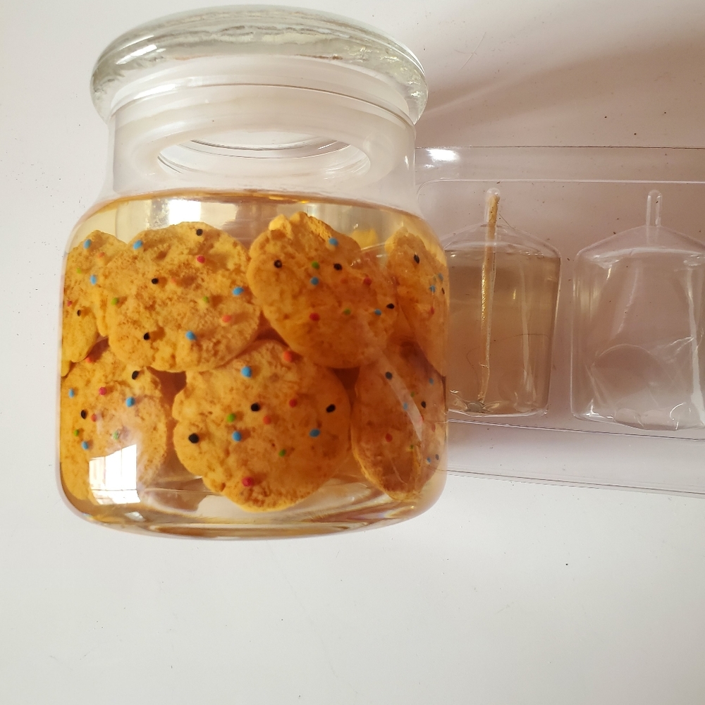Cookie candle holder